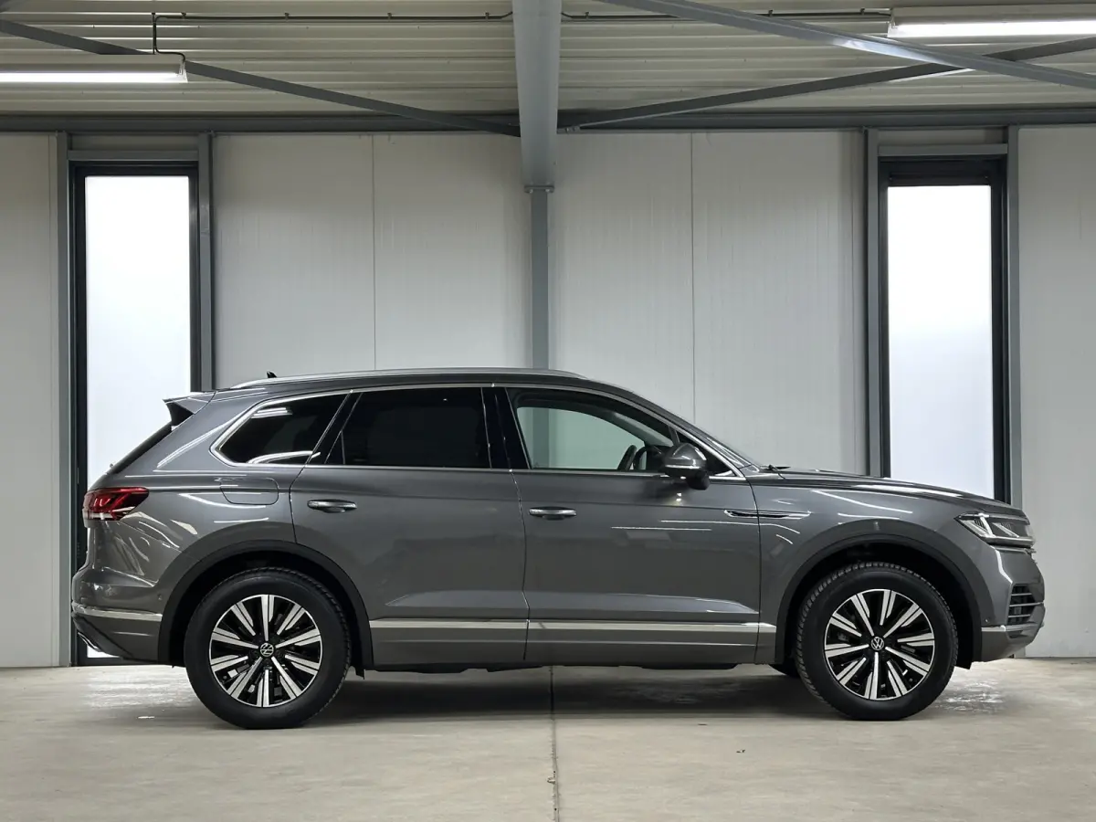 3.0 TSi eHybrid PHEV 4MOTION Elegance | Pano | Head-up | premium audio |