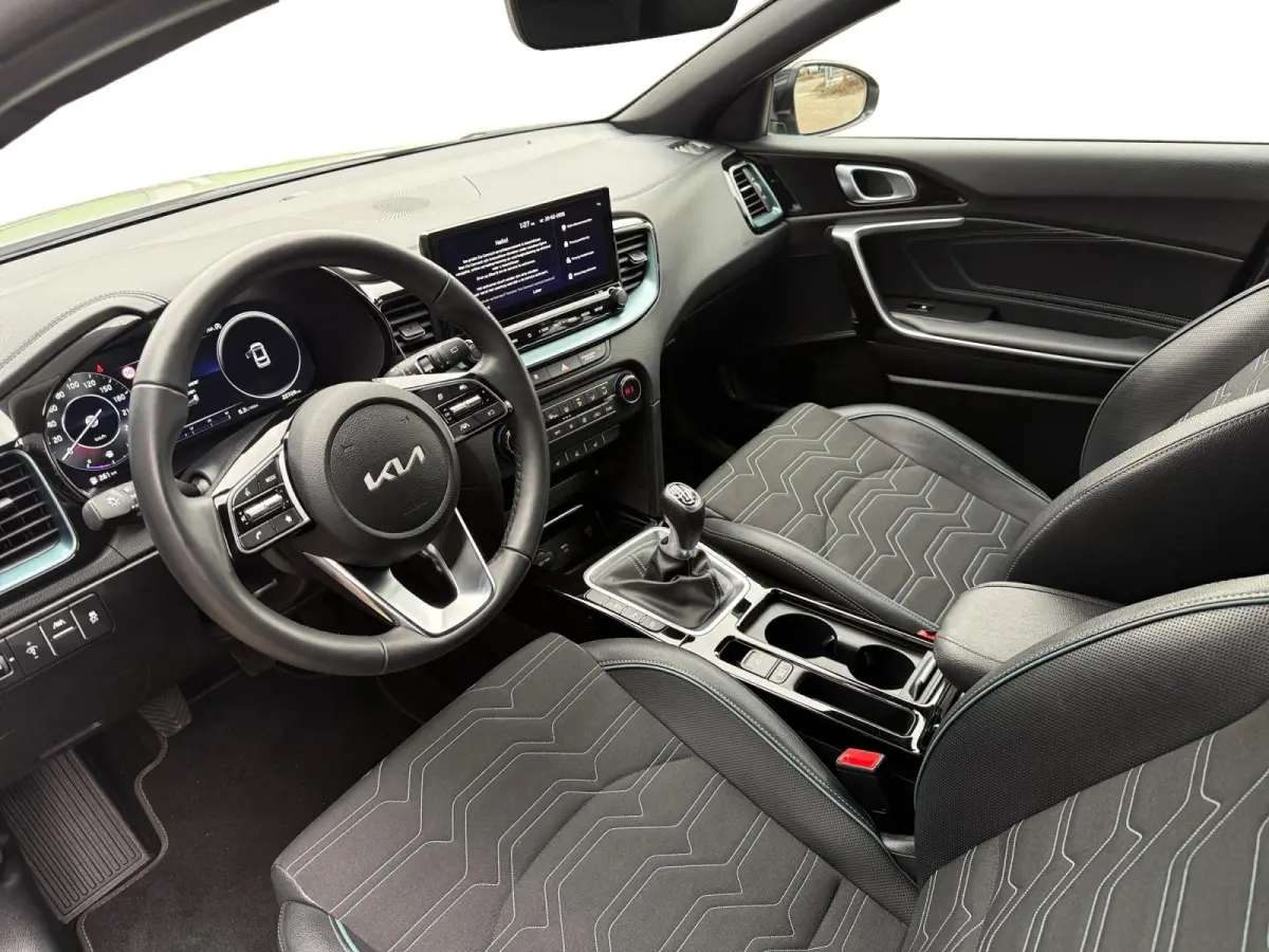 1.0 T-GDi Design Edition | Camera | LED | Stoel + Stuurverwarming | Apple Carplay / Android Auto | Halfleder