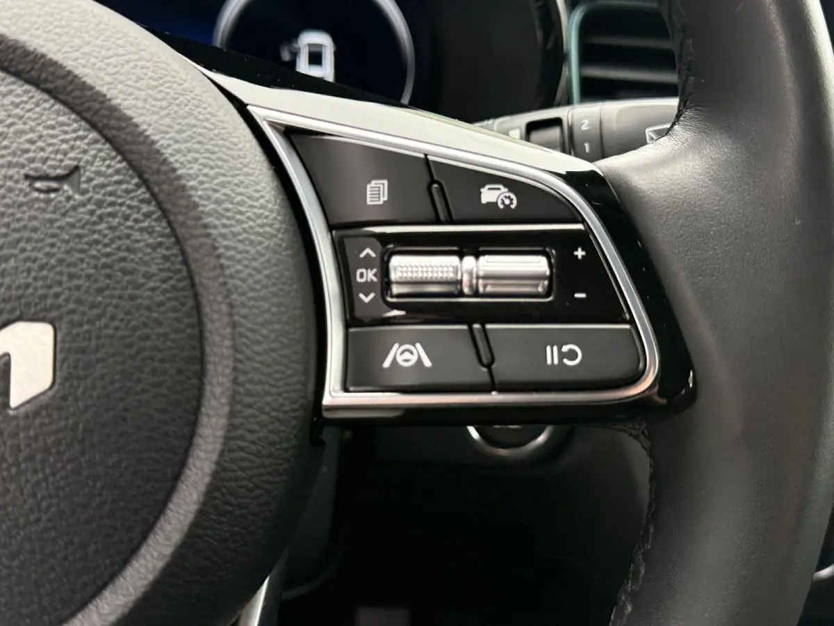1.0 T-GDi Design Edition | Camera | LED | Stoel + Stuurverwarming | Apple Carplay / Android Auto | Halfleder