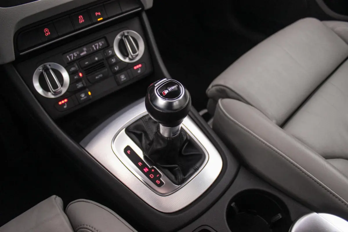2.0 TFSI quattro Pro Line | S-tronic Automaat | Panoramadak | 211 pk | Stoelverwarming | Climate control | Navi | Xenon | Bluetooth | 18 inch | PDC | Quattro