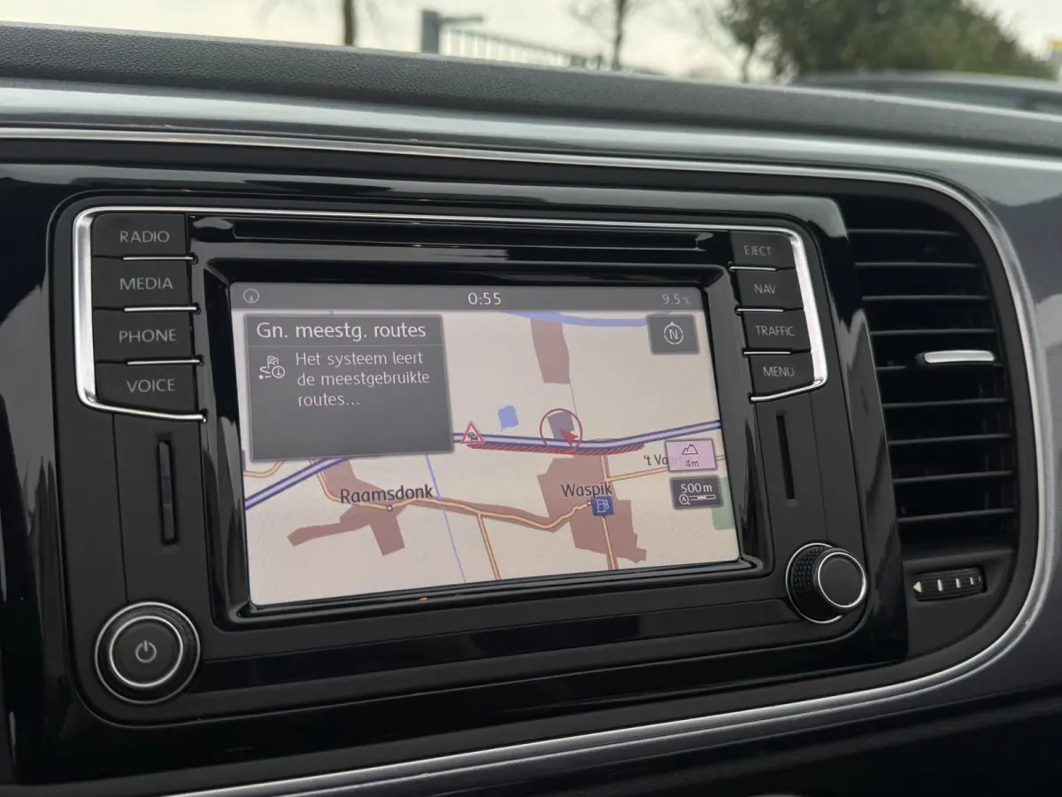 Coccinelle 1.2 TSI Exclusive Series CAMERA / AUTOMAAT / PDC / NAVI / CHROMEDELEN EXT.