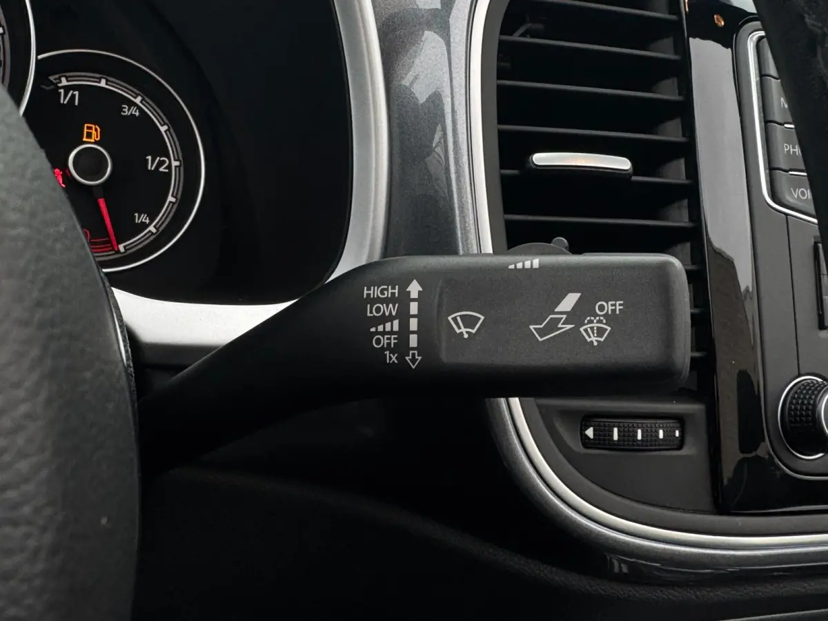 Coccinelle 1.2 TSI Exclusive Series CAMERA / AUTOMAAT / PDC / NAVI / CHROMEDELEN EXT.