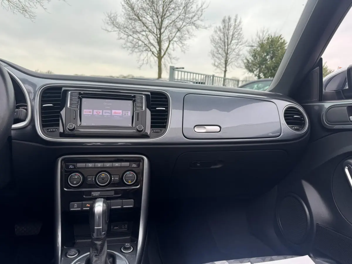 Coccinelle 1.2 TSI Exclusive Series CAMERA / AUTOMAAT / PDC / NAVI / CHROMEDELEN EXT.