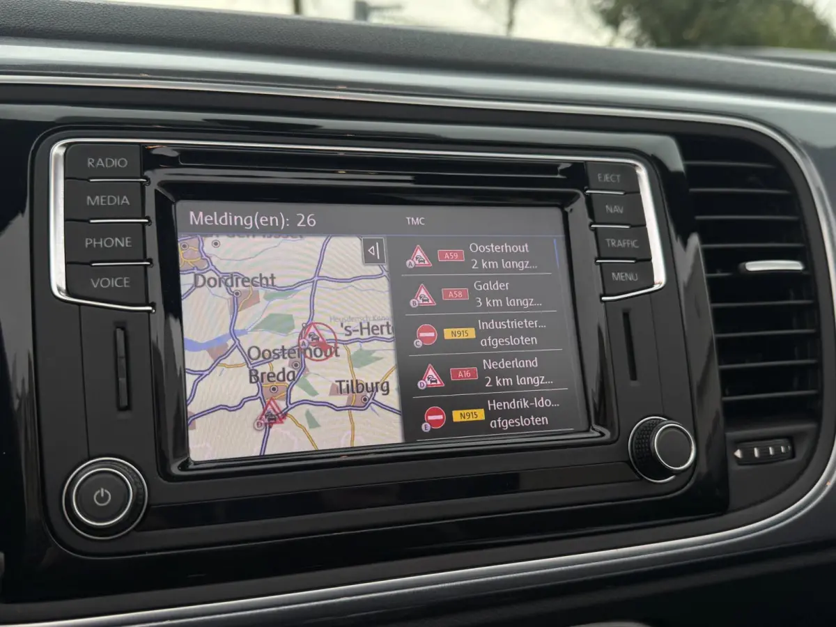 Coccinelle 1.2 TSI Exclusive Series CAMERA / AUTOMAAT / PDC / NAVI / CHROMEDELEN EXT.