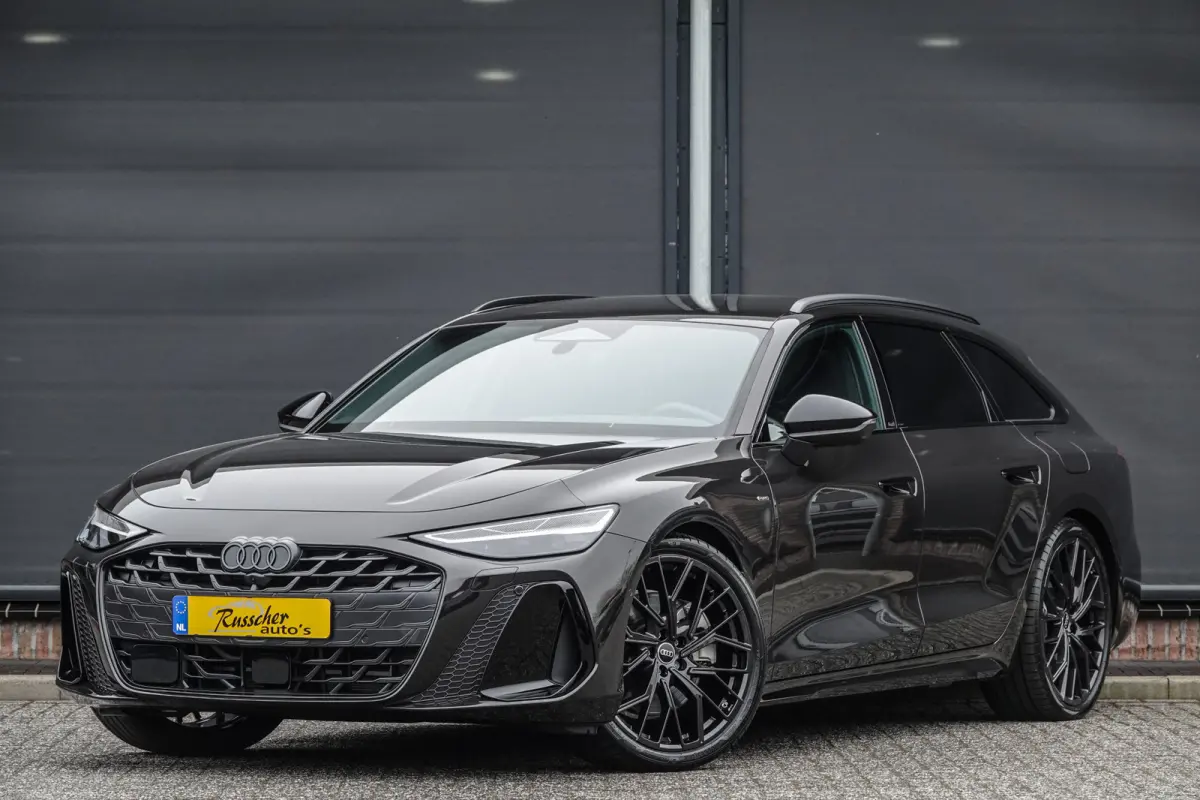 Edition One | e-hybrid 299Pk | Quattro | Plug-in Hybrid | MMI Bijrijdersdisplay | 360° Camera | AWD-Besturing | Madeira Brown | 21''