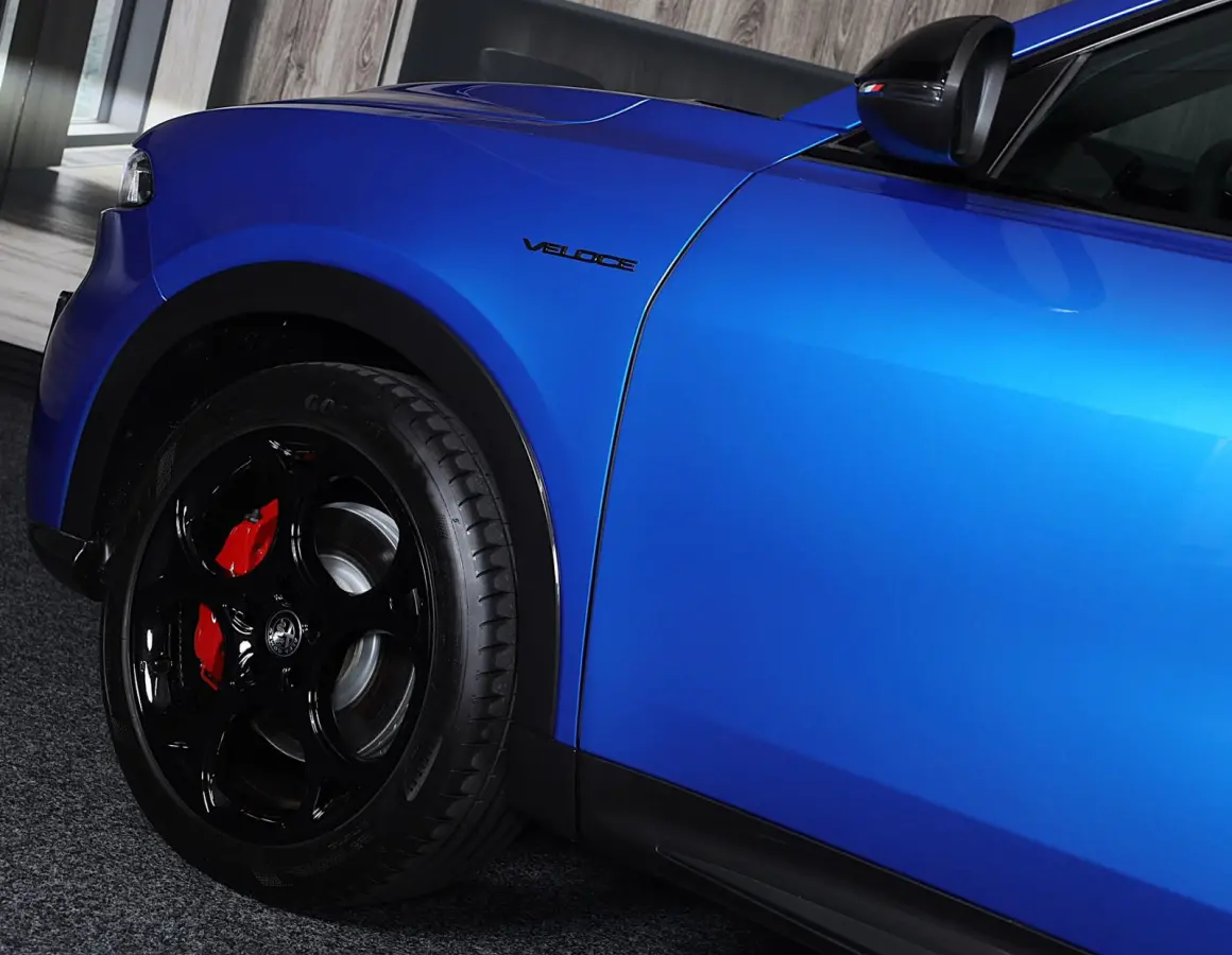 1.5T Hybrid Veloce / Acc / Lane Assist / Leder / 360 Camera / HK / Open Pano / Led / Pdc / 20 Inch