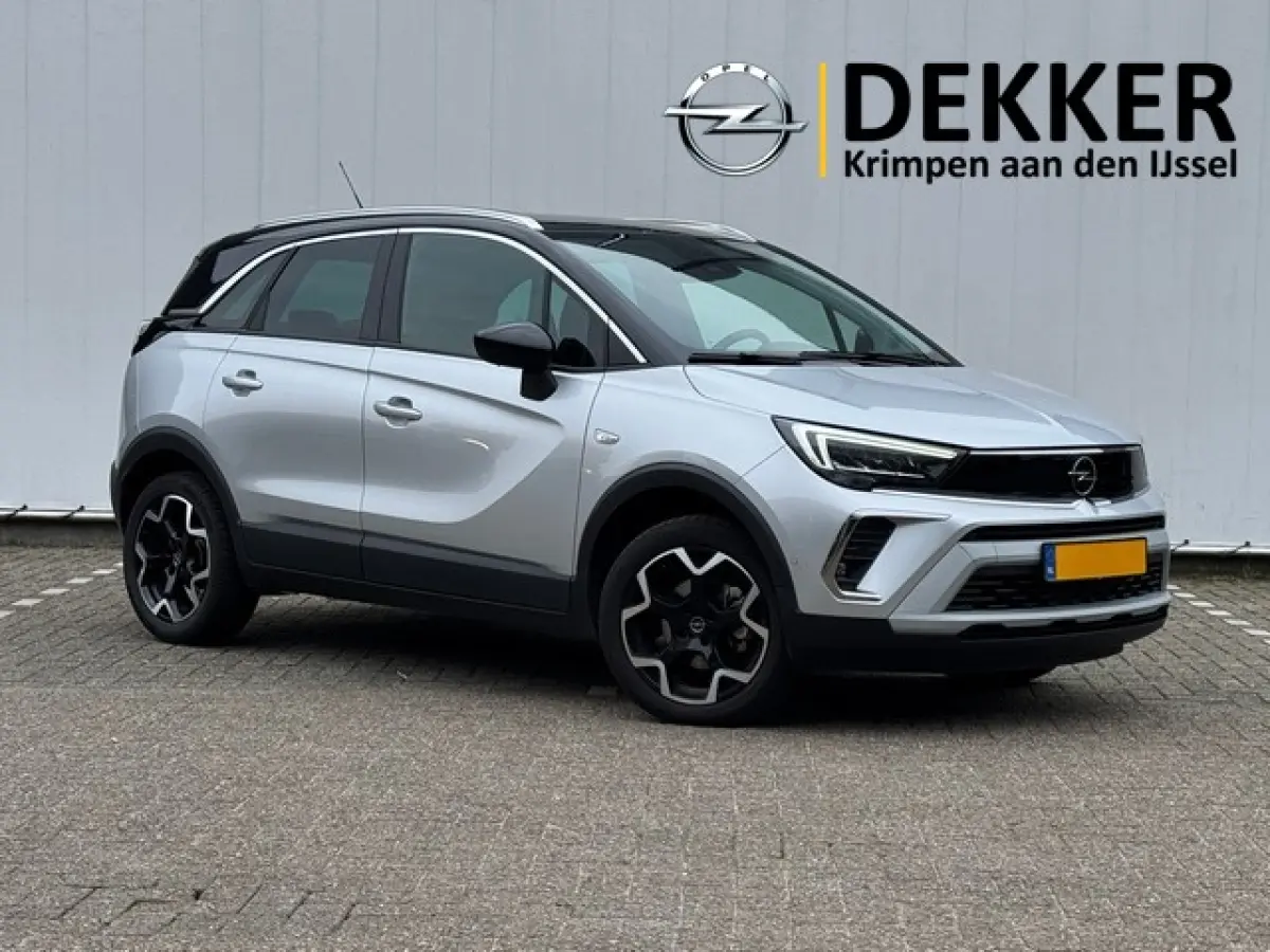 1.2 Turbo Ultimate met Navi/Camera, AGR met Alcantara, 17inch