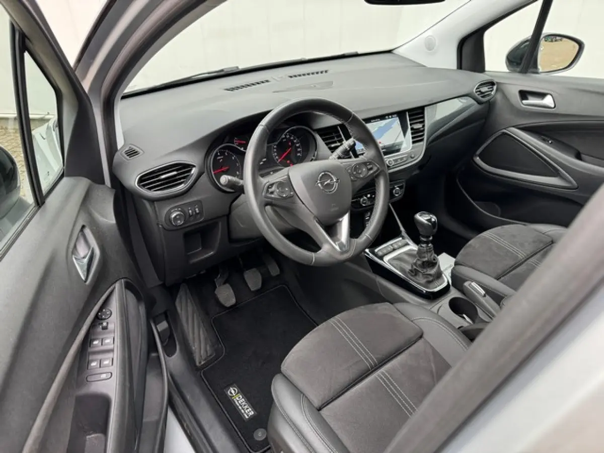 1.2 Turbo Ultimate met Navi/Camera, AGR met Alcantara, 17inch