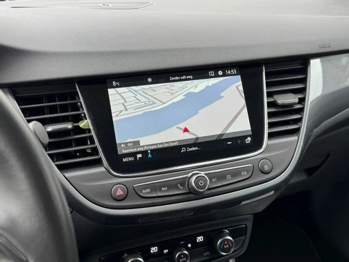 1.2 Turbo Ultimate met Navi/Camera, AGR met Alcantara, 17inch