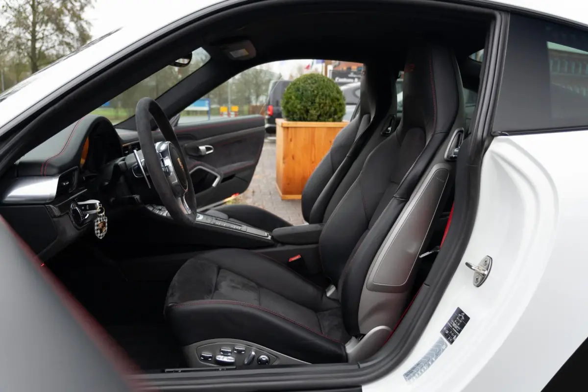 3.8 GT3 PDK | Exclusive | Carbon | Lift | Sportstoelen | LED | 111 Punten Check | Dealer onderhouden