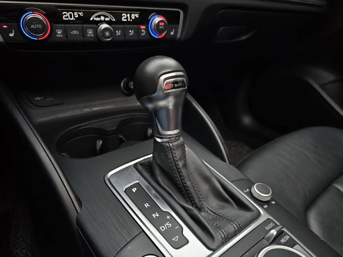 40 TFSI s-line | 190pk | Leer | Dealero..