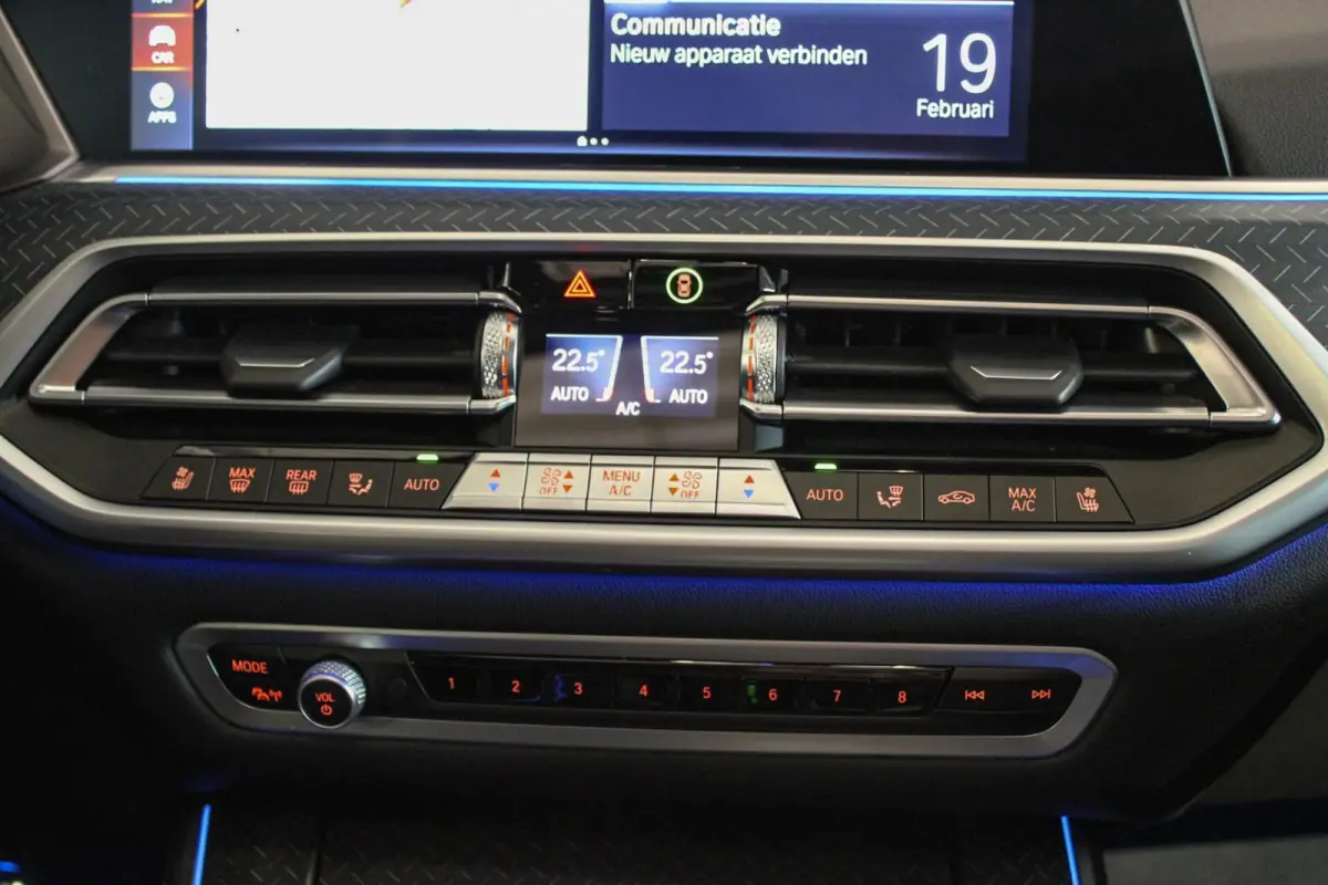 xDrive45e High Executive M-sport Pro SKYL | LASER