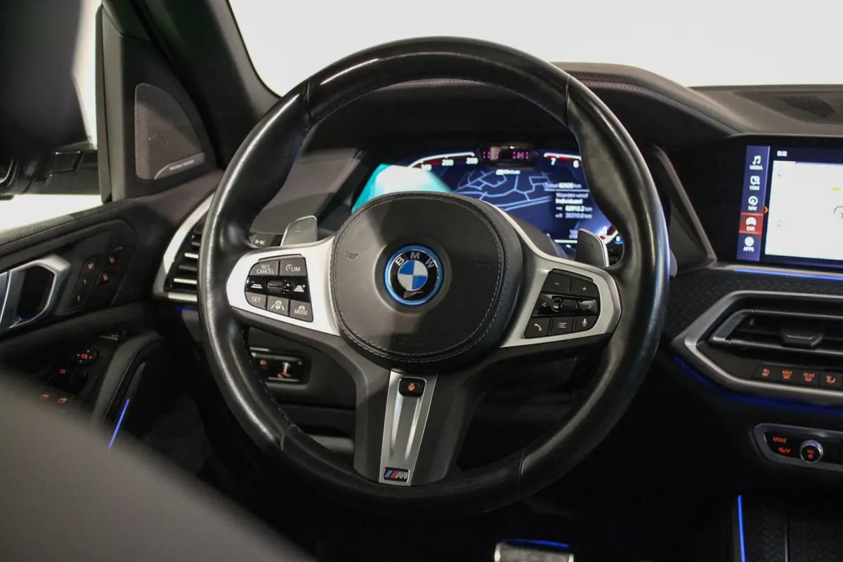 xDrive45e High Executive M-sport Pro SKYL | LASER