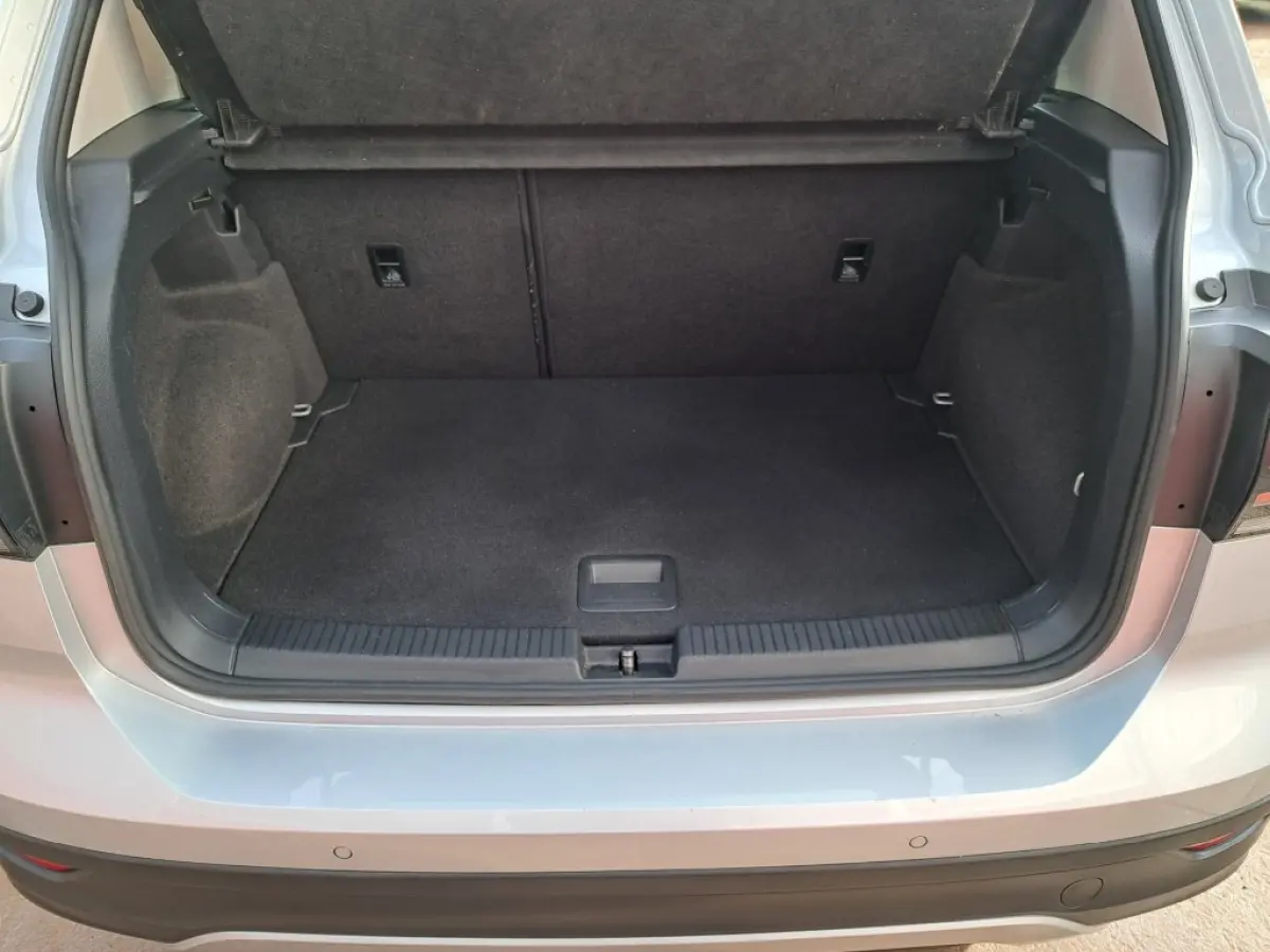 1.0 TSI Life Business 95 Pk Ecc, Apple carplay, Navigatie