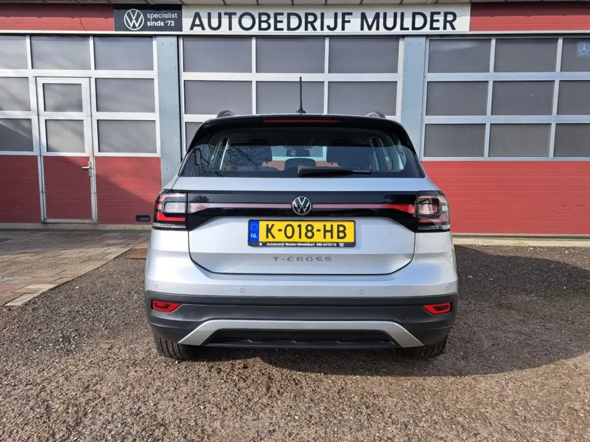 1.0 TSI Life Business 95 Pk Ecc, Apple carplay, Navigatie