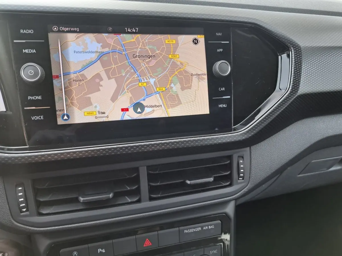1.0 TSI Life Business 95 Pk Ecc, Apple carplay, Navigatie