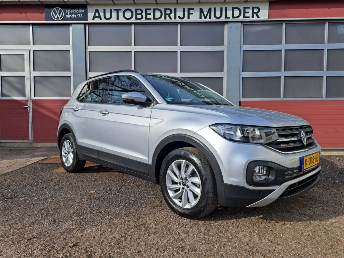 1.0 TSI Life Business 95 Pk Ecc, Apple carplay, Navigatie