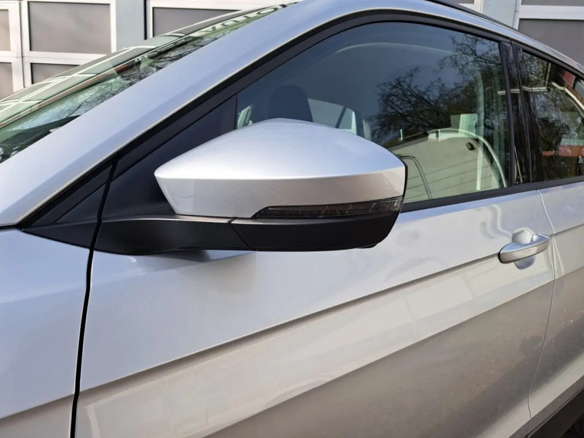 1.0 TSI Life Business 95 Pk Ecc, Apple carplay, Navigatie