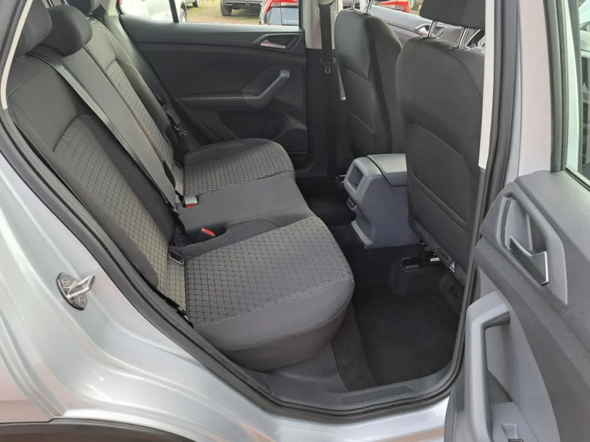 1.0 TSI Life Business 95 Pk Ecc, Apple carplay, Navigatie