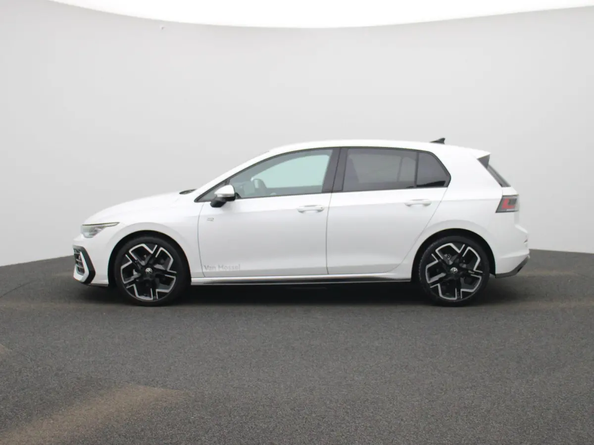 1.5 eTSI R-Line Edition 116 PK| Origineel Nederlands | 1e Eigenaar | Navigatie | 360 Camera | Stuurwielverwarming | Stoelverwarming | Sfeerverlichting