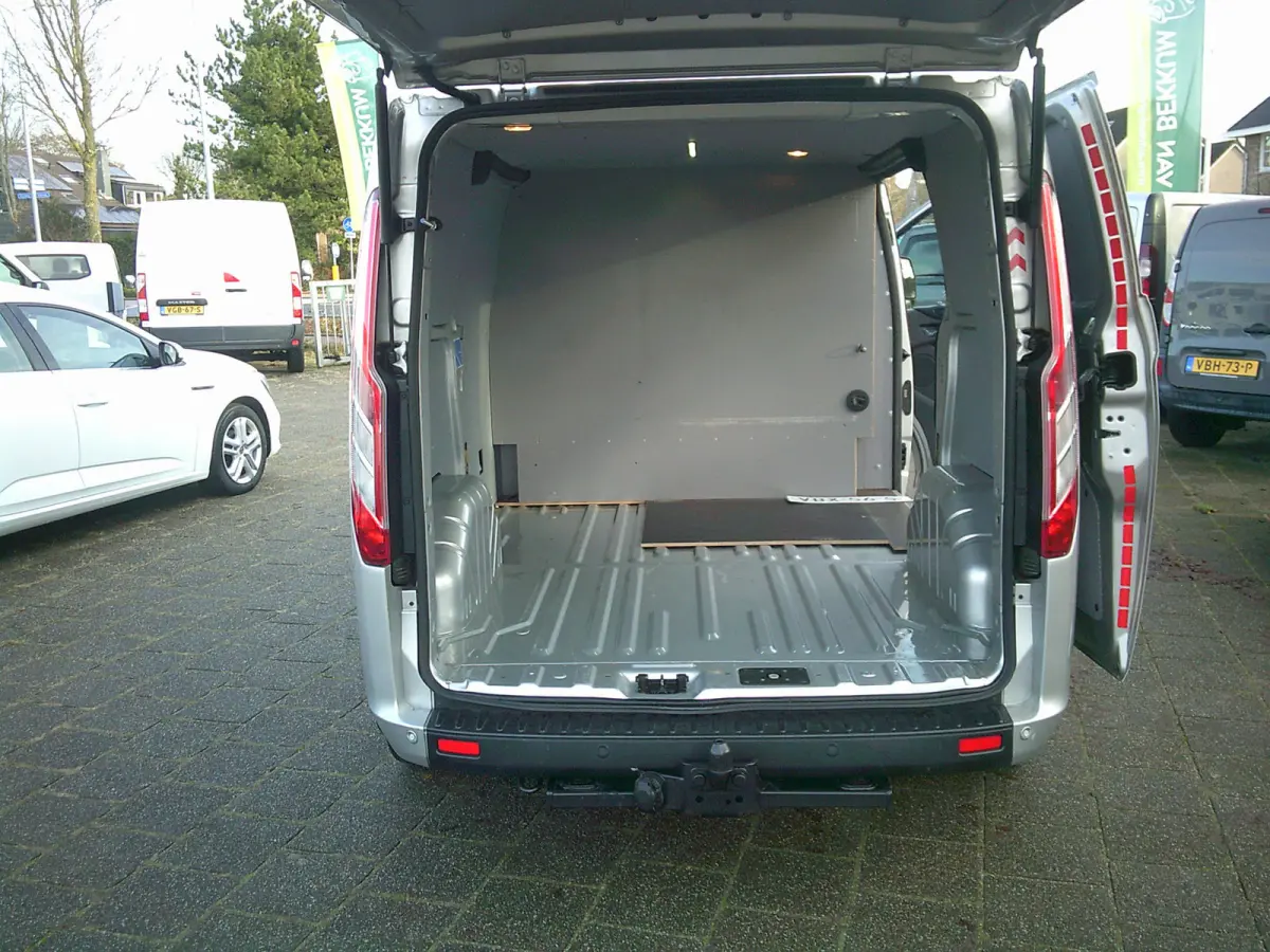 300 2.0 TDCI L1H1 Trend VOORZIEN VAN AUTOMAAT !! NIEUWSTAAT !!!