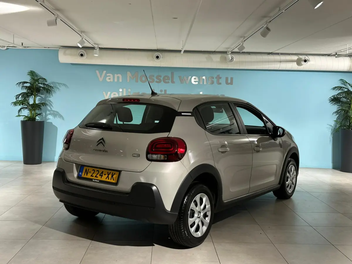 1.2 PureTech You Stoelverwarming | parkeersensoren | airco | cruise controle