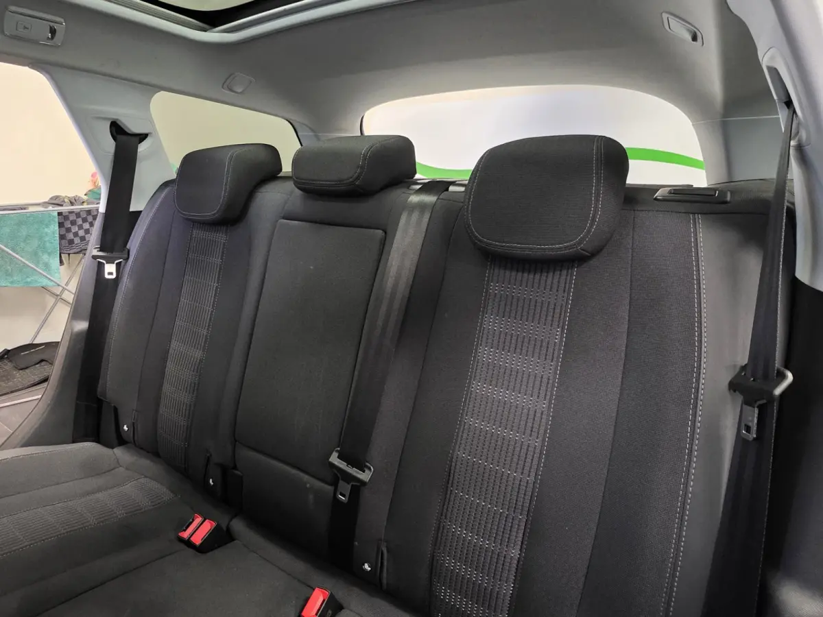 1.2 PureTech Blue Lease Premium – Panoramadak – Cruise – NAP – Ruime gezinsauto