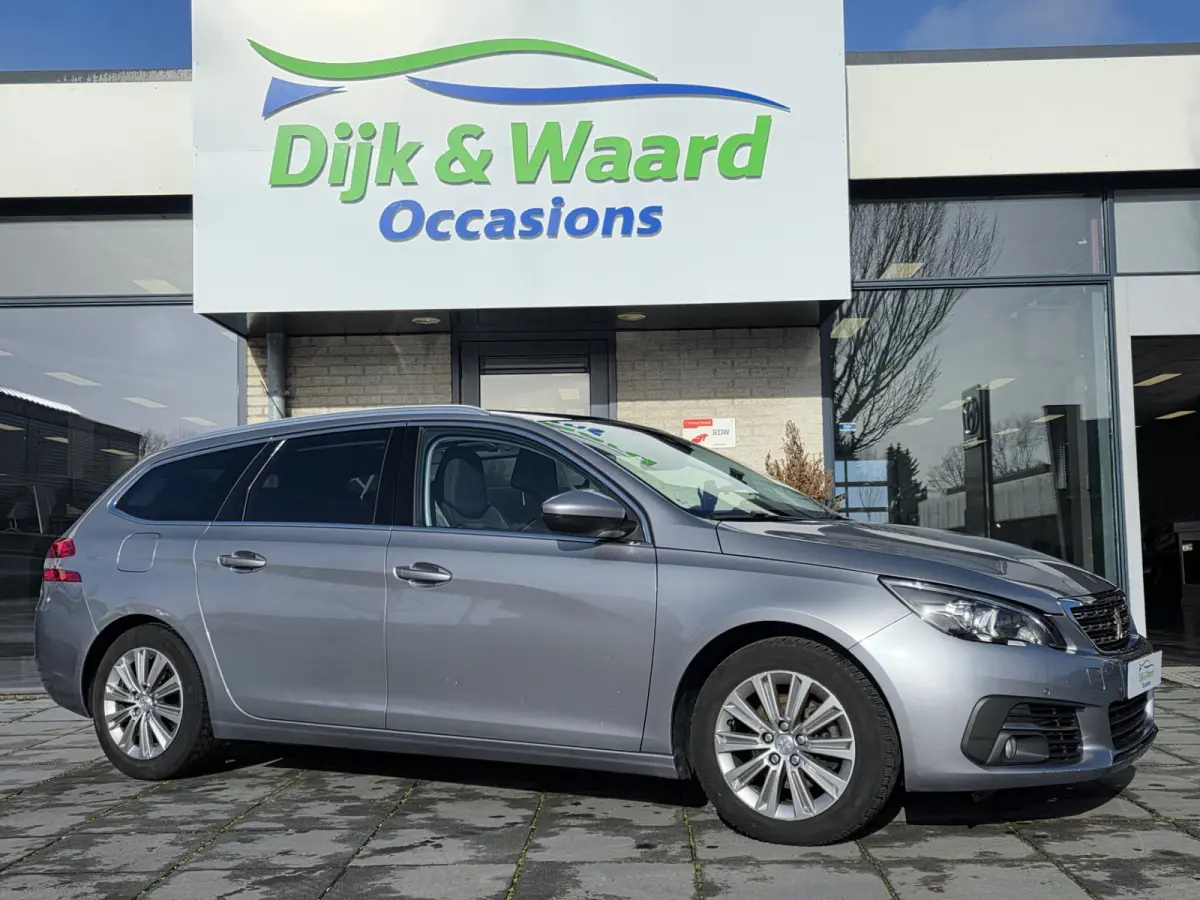 1.2 PureTech Blue Lease Premium – Panoramadak – Cruise – NAP – Ruime gezinsauto