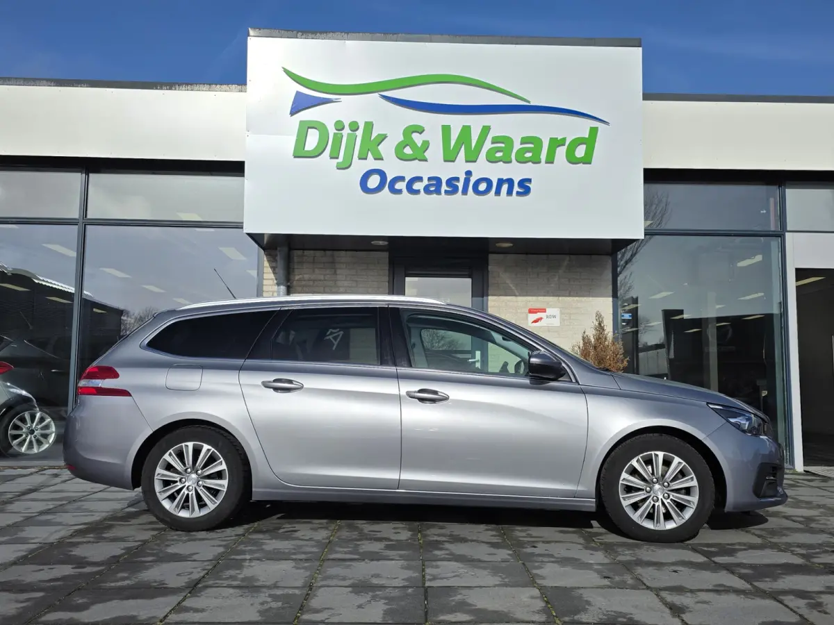 1.2 PureTech Blue Lease Premium – Panoramadak – Cruise – NAP – Ruime gezinsauto