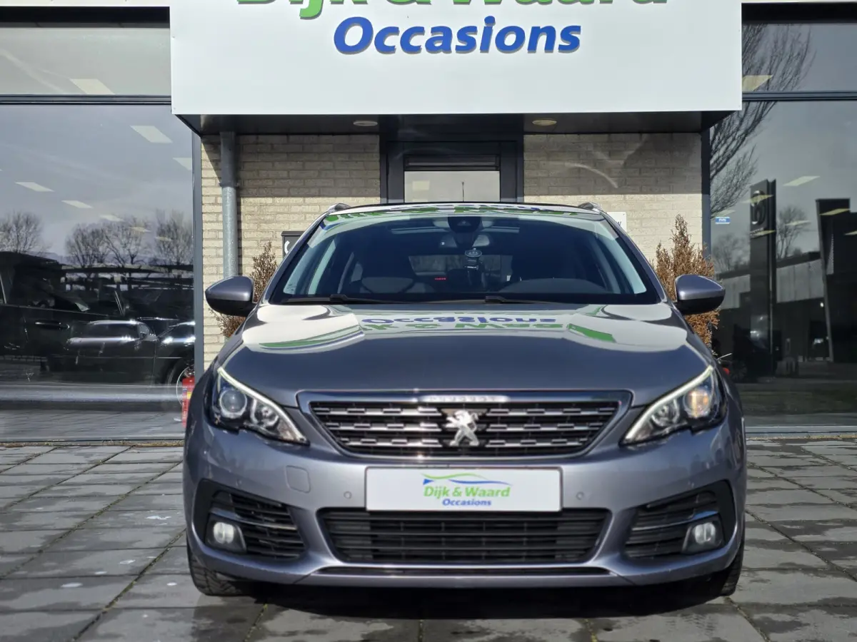 1.2 PureTech Blue Lease Premium – Panoramadak – Cruise – NAP – Ruime gezinsauto