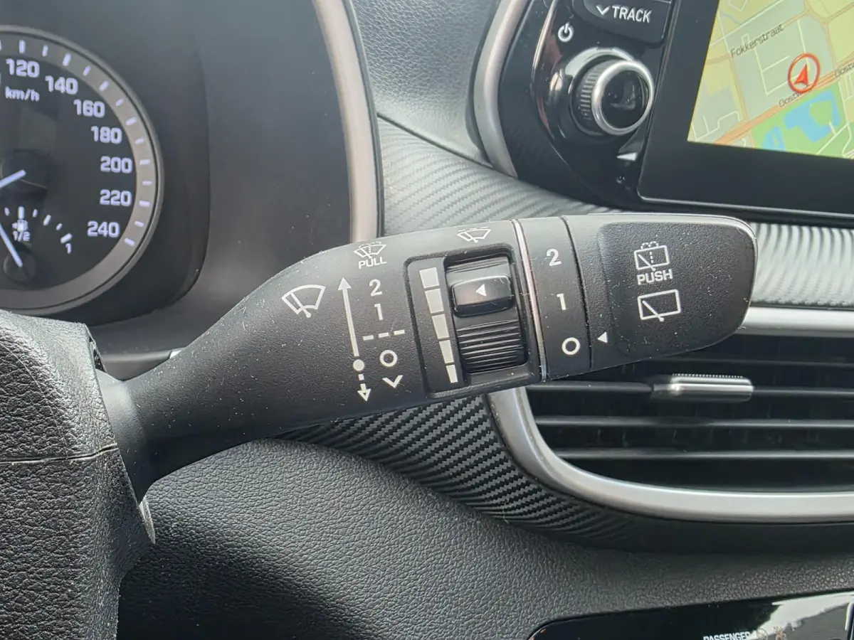1.6 T-GDI Comfort | Met o.a. achteruitrijcamera, navigatie, airco, start/stop, DAB radio en dimlichten automatisch