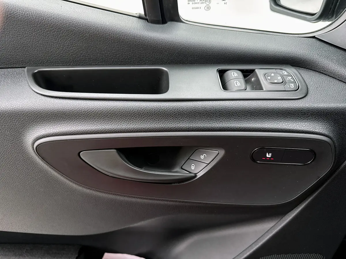319 CDI L2H2 Pro Led Trekhaak Navigatie Parkeerpakket Stoelverwarming Led high performance