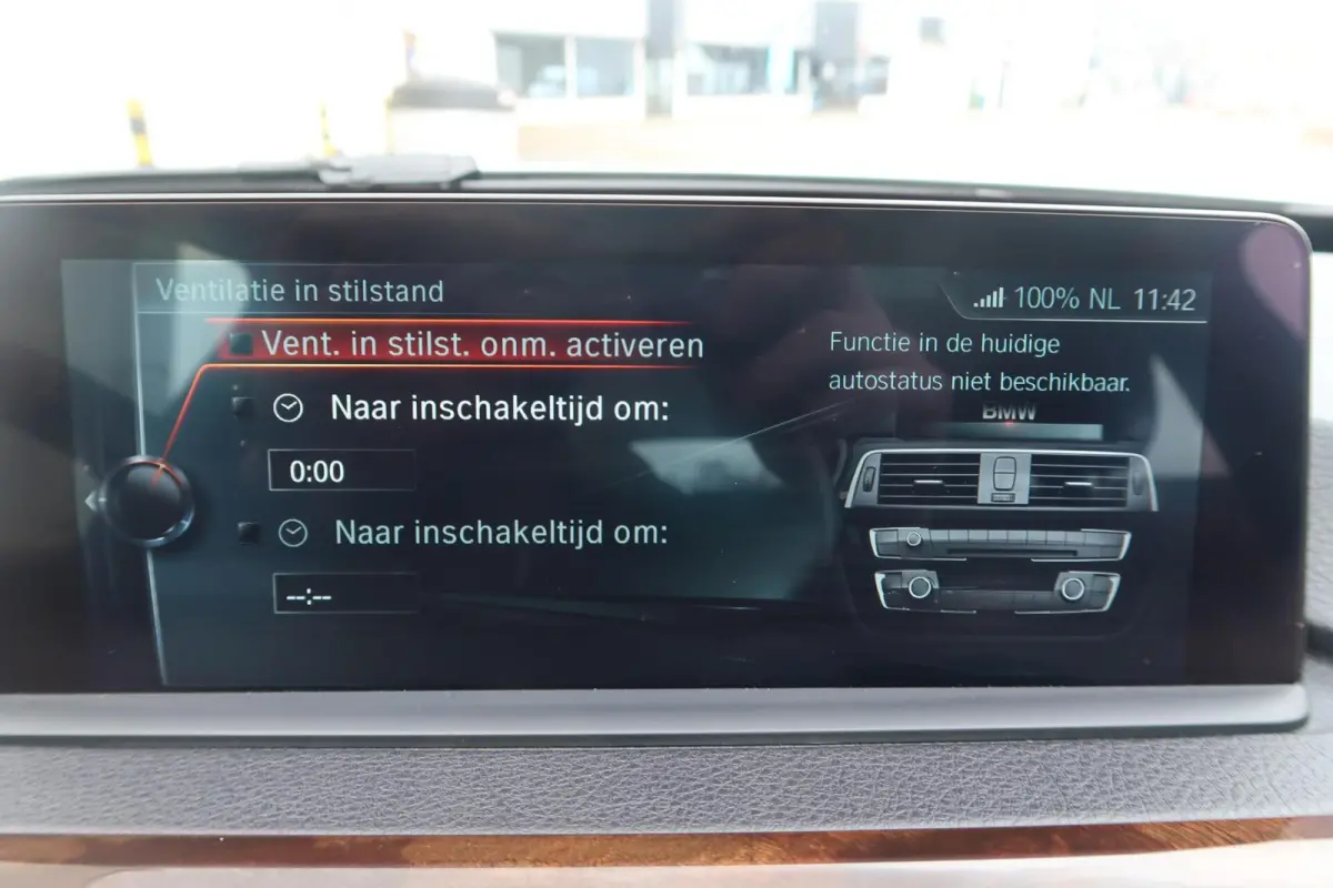 320i Aut PANORAMADAK|TREKHAAK|HEAD-UP|360CAMERA|KEYLESS|ADAPTIVE CRUISECONTROL|DEALER ONDERHOUDEN