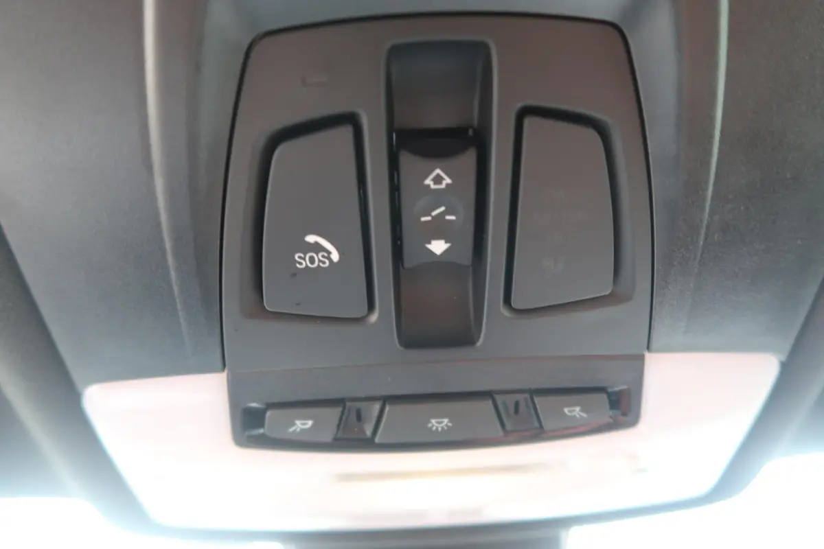 320i Aut PANORAMADAK|TREKHAAK|HEAD-UP|360CAMERA|KEYLESS|ADAPTIVE CRUISECONTROL|DEALER ONDERHOUDEN