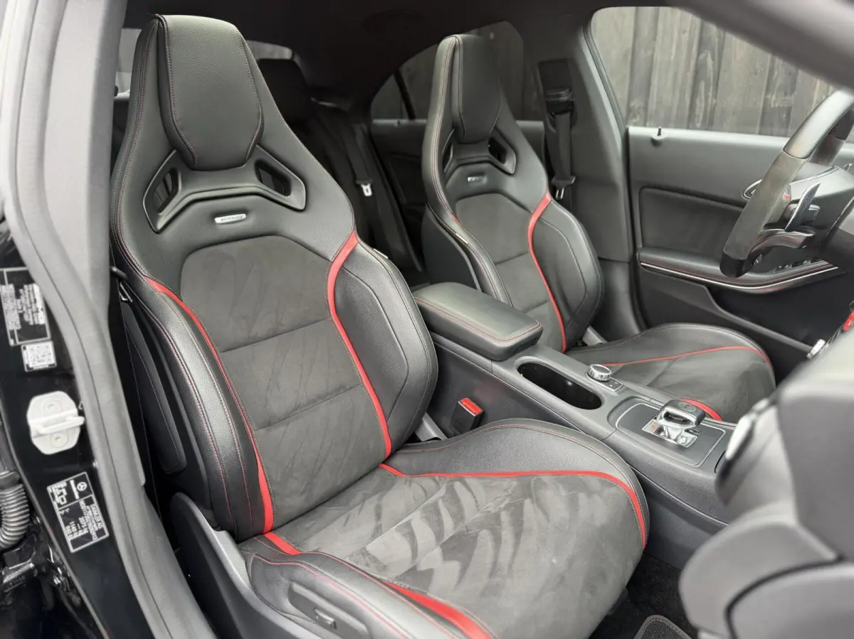AMG 45 4MATIC| Schaalst.| Panodak| Vol