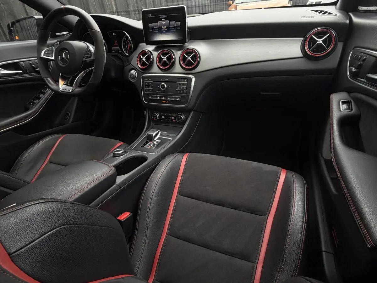 AMG 45 4MATIC| Schaalst.| Panodak| Vol