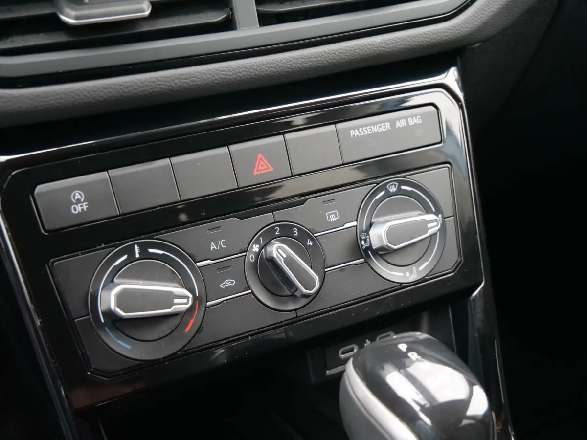 1.0 TSI Life Edition 116 Pk Automaat Apple Carplay / DAB / Camera