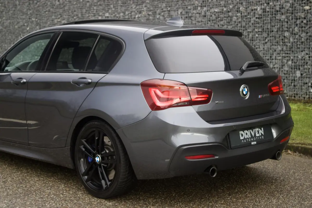 M140i xDrive| Schuifdak - LCI2 - Memory - Camera