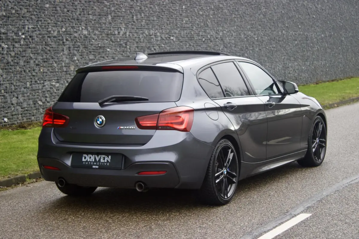 M140i xDrive| Schuifdak - LCI2 - Memory - Camera
