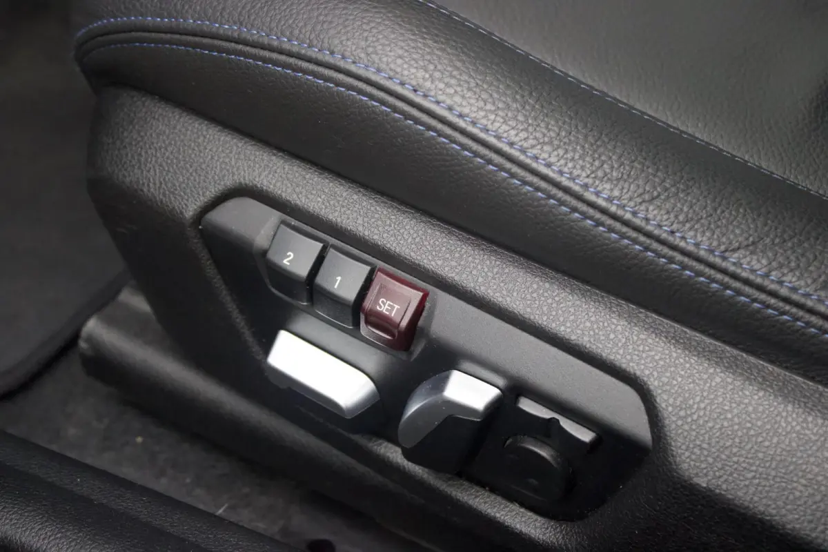 M140i xDrive| Schuifdak - LCI2 - Memory - Camera