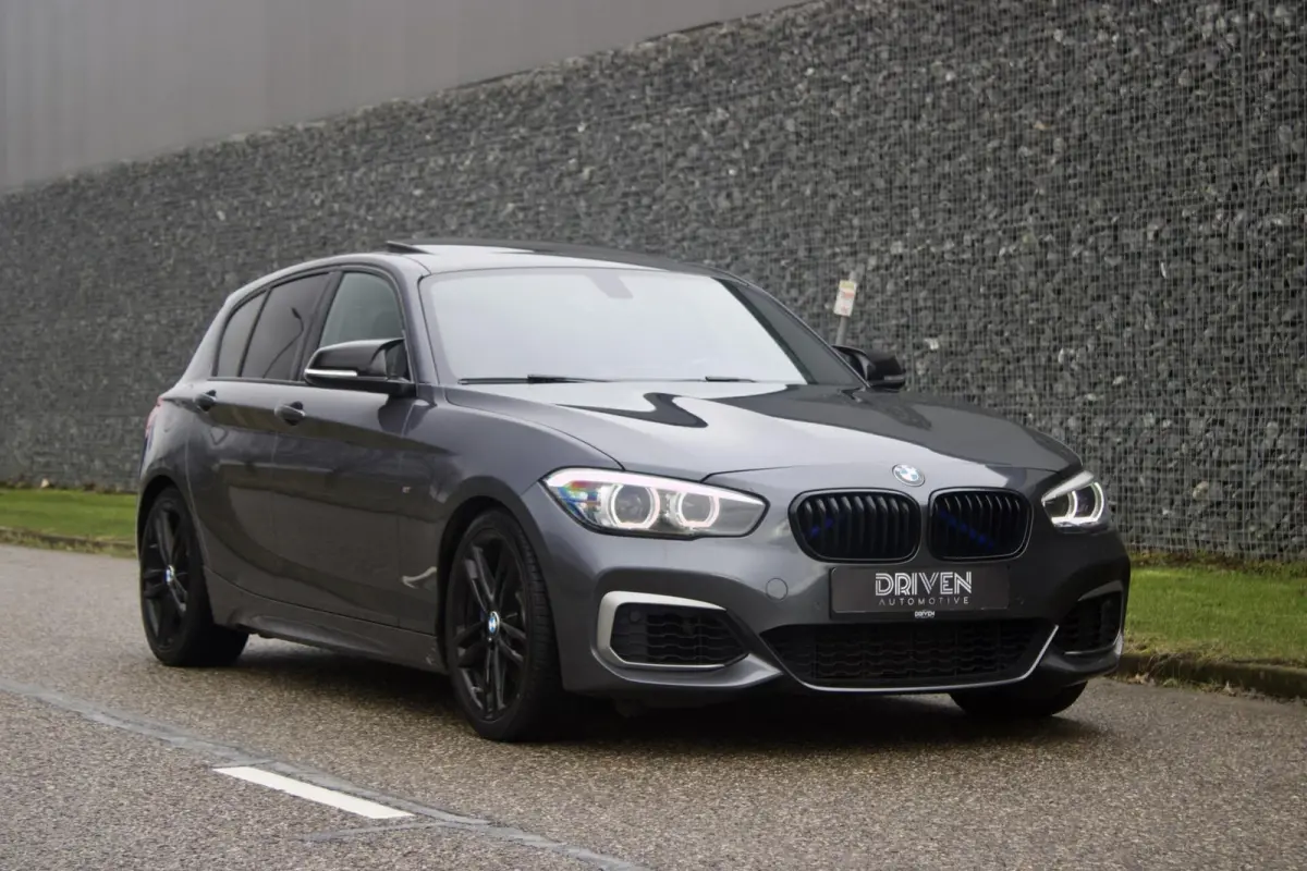M140i xDrive| Schuifdak - LCI2 - Memory - Camera
