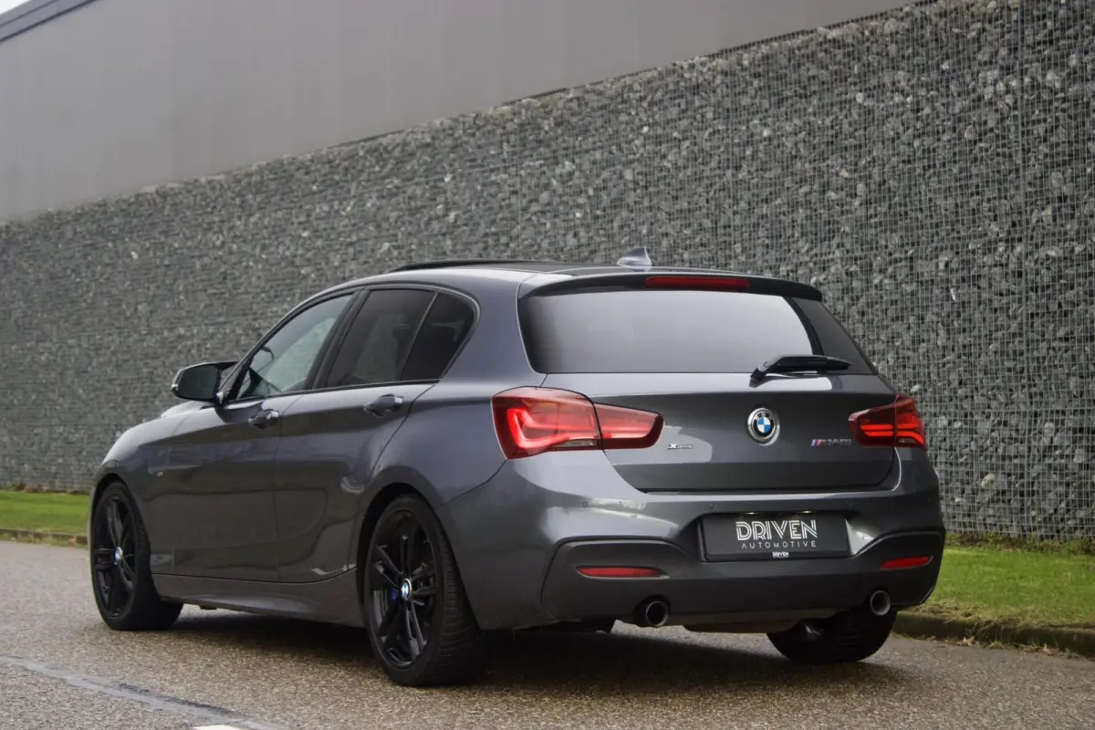 M140i xDrive| Schuifdak - LCI2 - Memory - Camera
