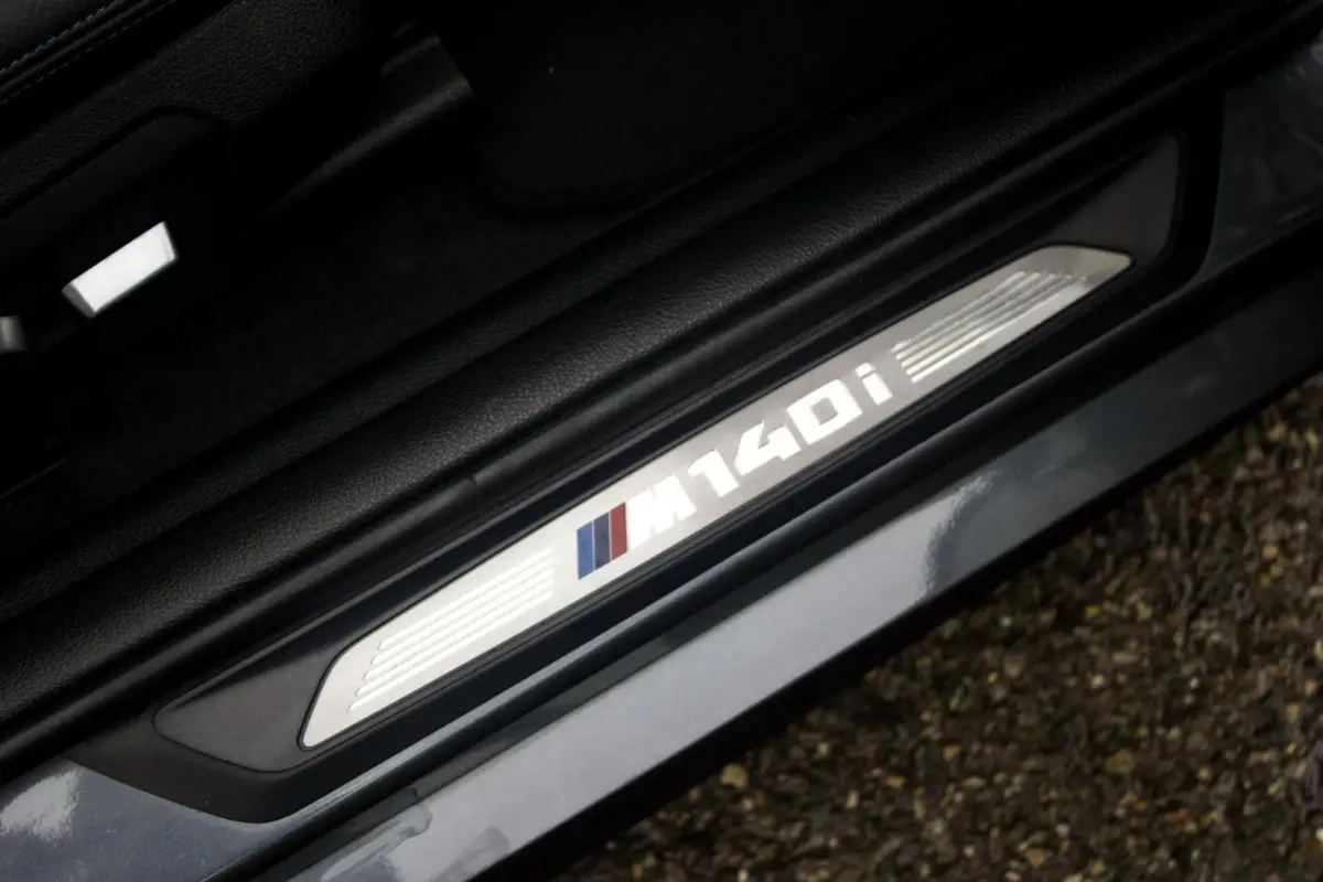 M140i xDrive| Schuifdak - LCI2 - Memory - Camera