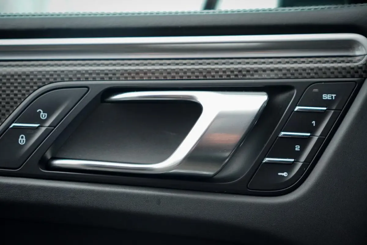 3.0 GTS / Pano / Luchtvering / Trekhaak / Sportstoelen / Carplay