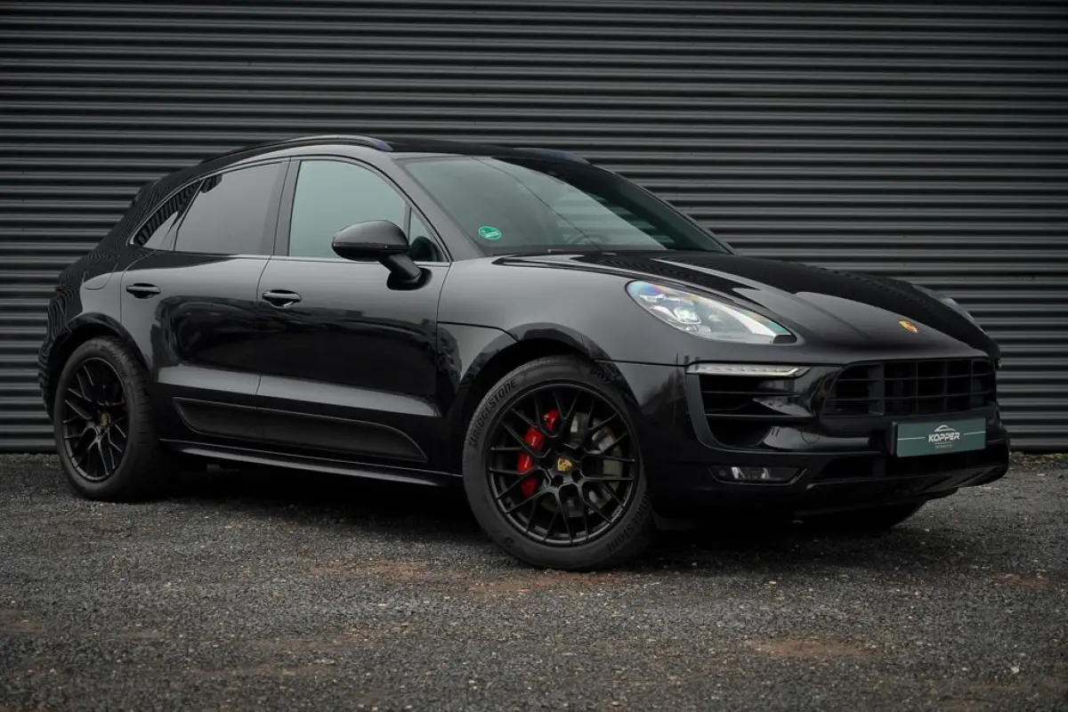 3.0 GTS / Pano / Luchtvering / Trekhaak / Sportstoelen / Carplay