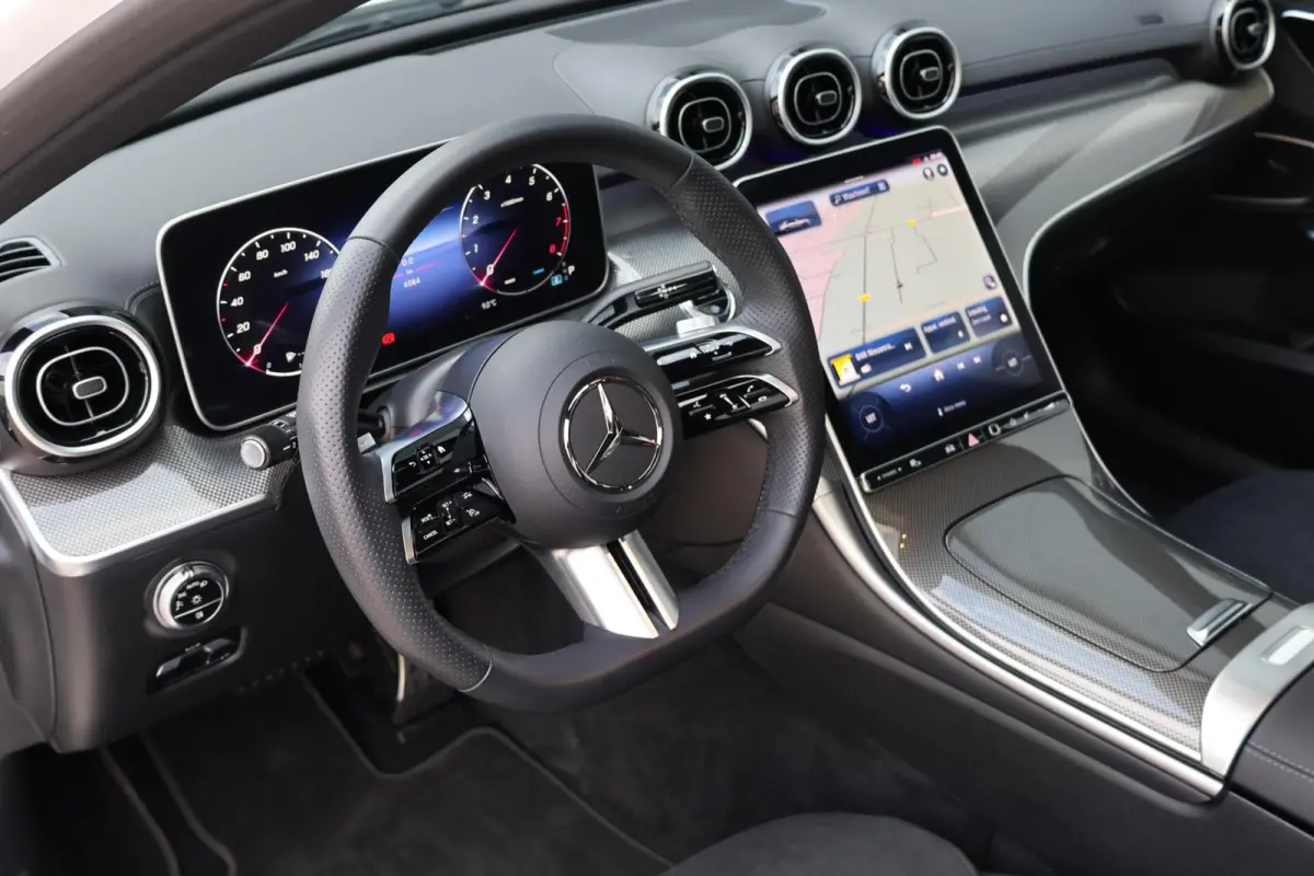 200 AMG Line / Panoramadak / Memory Stoelen / 360 Camera / Night Pakket / Burmester Surround
