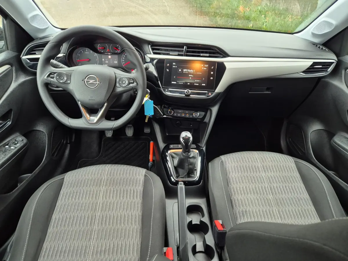 1.2 Edition Android Apple CarPlay Auto Zwart Line Assist NL NAP RIJKLAAR 1.2 Edition