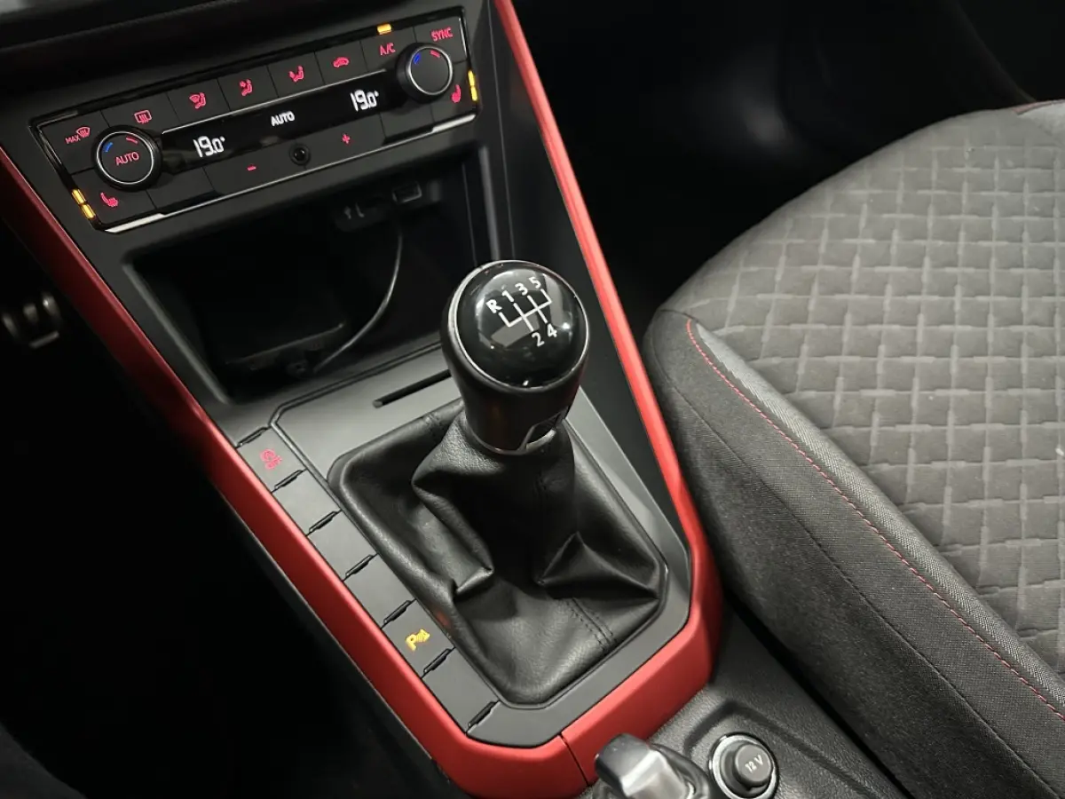 1.0 TSI Join PANO ACC BLIND CARPLAY