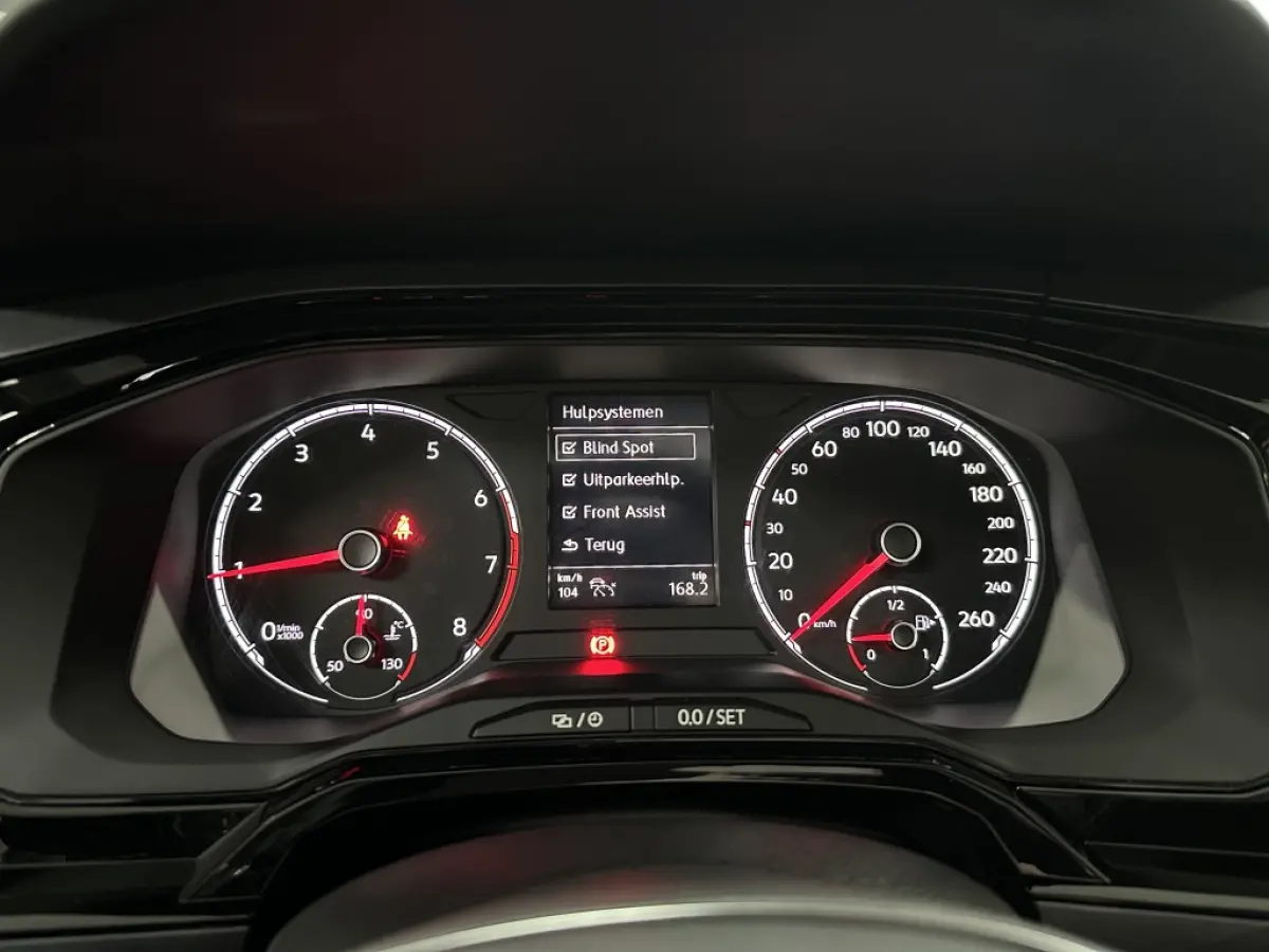 1.0 TSI Join PANO ACC BLIND CARPLAY