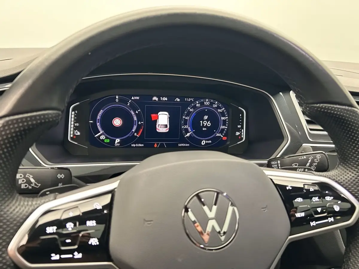 1.4 TSI eHybrid R-Line BLACK ST. ** IQ LIGHT, VIRTUAL, PANORAMA, TREKH, 19-inch LMV ** 1e EIG - UNFALLFREI ** ** INFORMEER OOK NAAR ONZE AANTREKKELIJKE FINANCIAL-LEASE TARIEVEN **
